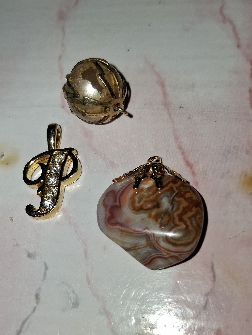 Source Unknown Gold-Tone Agate Pendant with Brown and Cream Swirls